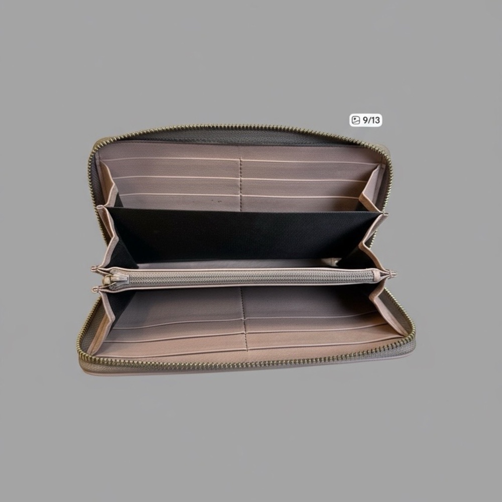 Gucci patent leather Wallet - Picture 5 of 9